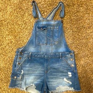 Overall shorts